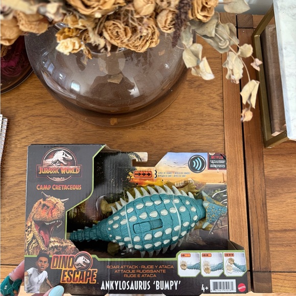 Jurassic World Camp Cretaceous Ankylosaurus ‘Bumpy’ Toy - Picture 1 of 1